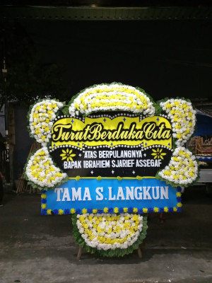 Papan Bunga Duka di Tarisi